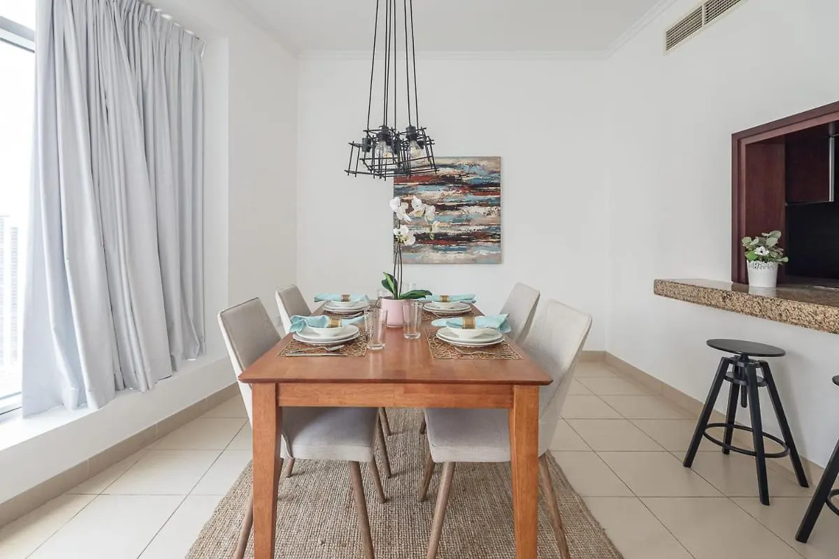 Apartment Frank Porter - Burj Views West Dubai